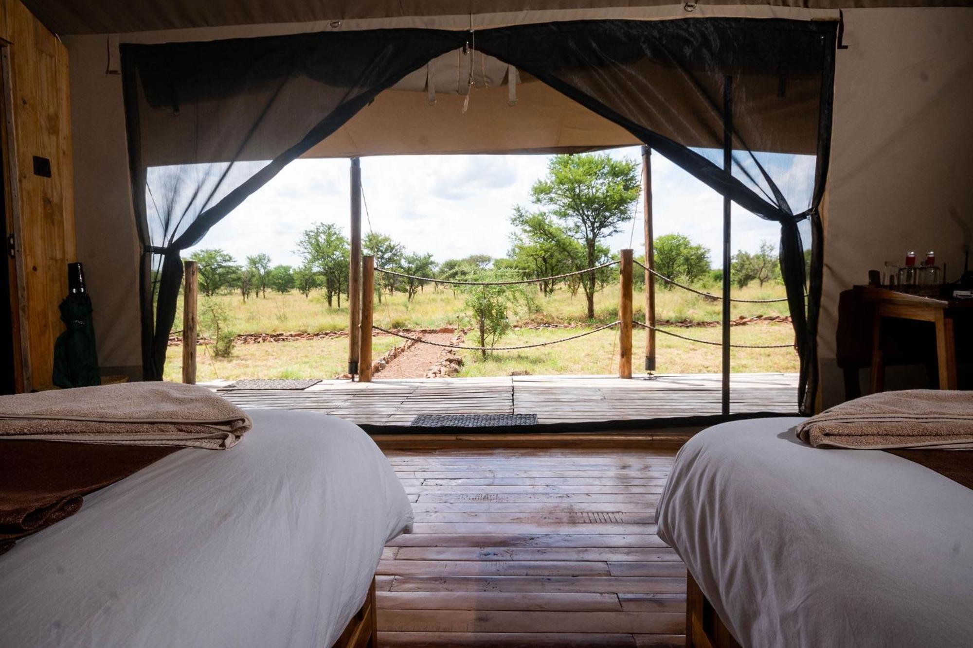 Serengeti Kifaru Tented Lodge Mugumu Exterior foto