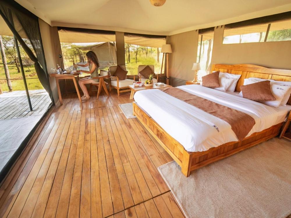 Serengeti Kifaru Tented Lodge Mugumu Exterior foto